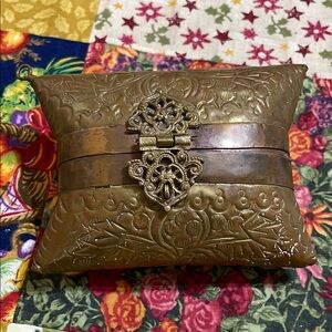 Vintage Pillow Purse from 1930’s Brass and Copper NEEDS REPAIR AS IS